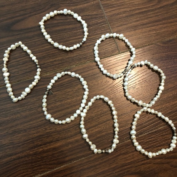7 freshwater pearl stretch bracelets by Silpada. - Picture 2 of 3